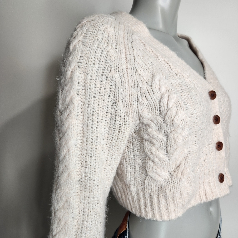 Aritzia Sunday Best Cream Alpaca Blend Cable Knit Cropped Cardigan Size XS - Picture 4 of 11
